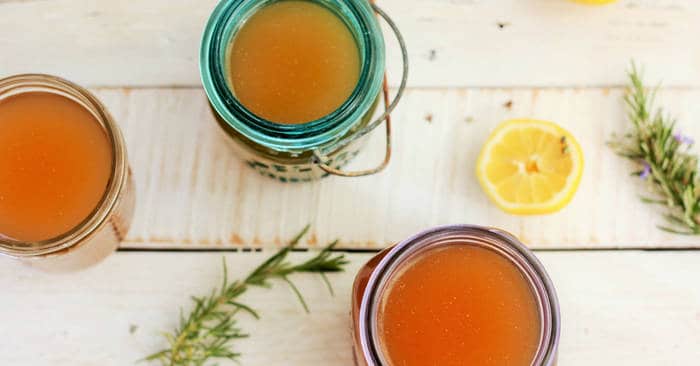 How to Make Chicken Bone Broth - Sustainable Cooks