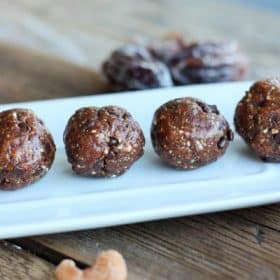 chocolate chip banana bread energy bites