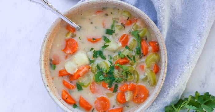 Dairy-Free Chicken and Gnocchi Soup {Olive Garden Copycat + GF} -