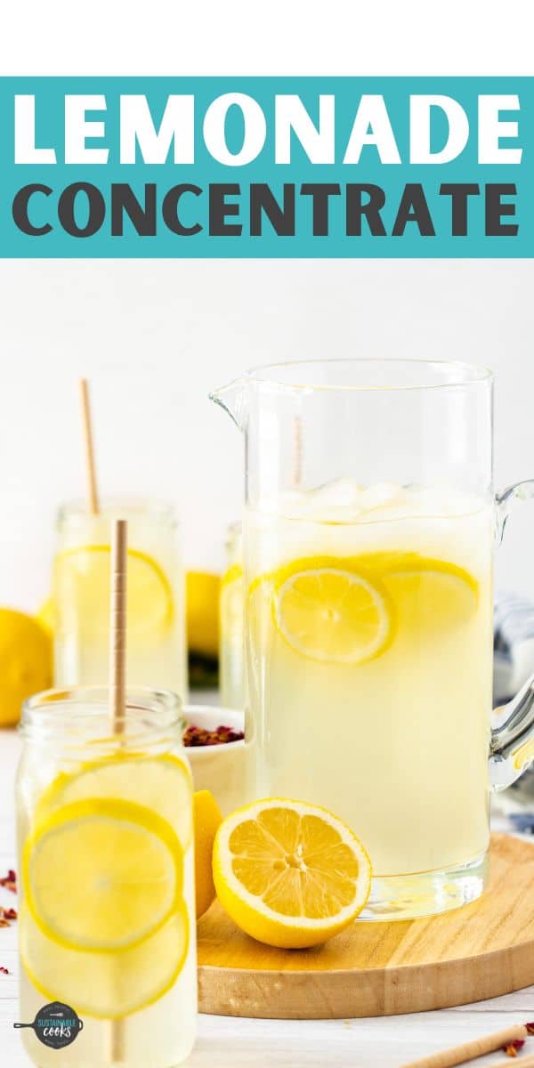 a pitcher and glasses of lemonade with sliced lemons on a board.