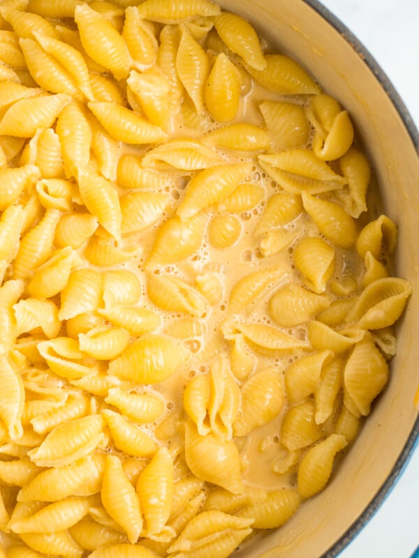 a cast iron dutch oven with smoked gouda mac and cheese.